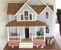Miniature Lighted Doll House with Dolls and