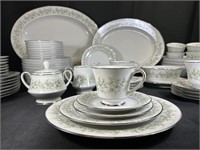 Noritake "Savannah" China Set