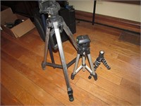 3 tripods