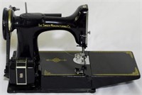 Singer 221 Featherweight Sewing Machine