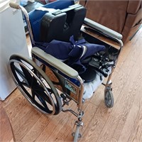 Hoyer H1000 Wheelchair w/ Accessories