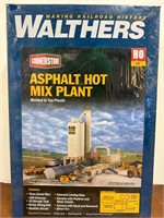 New Walthers asphalt hot mix plant HO train model