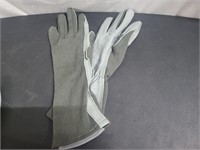 Gloves sz 5