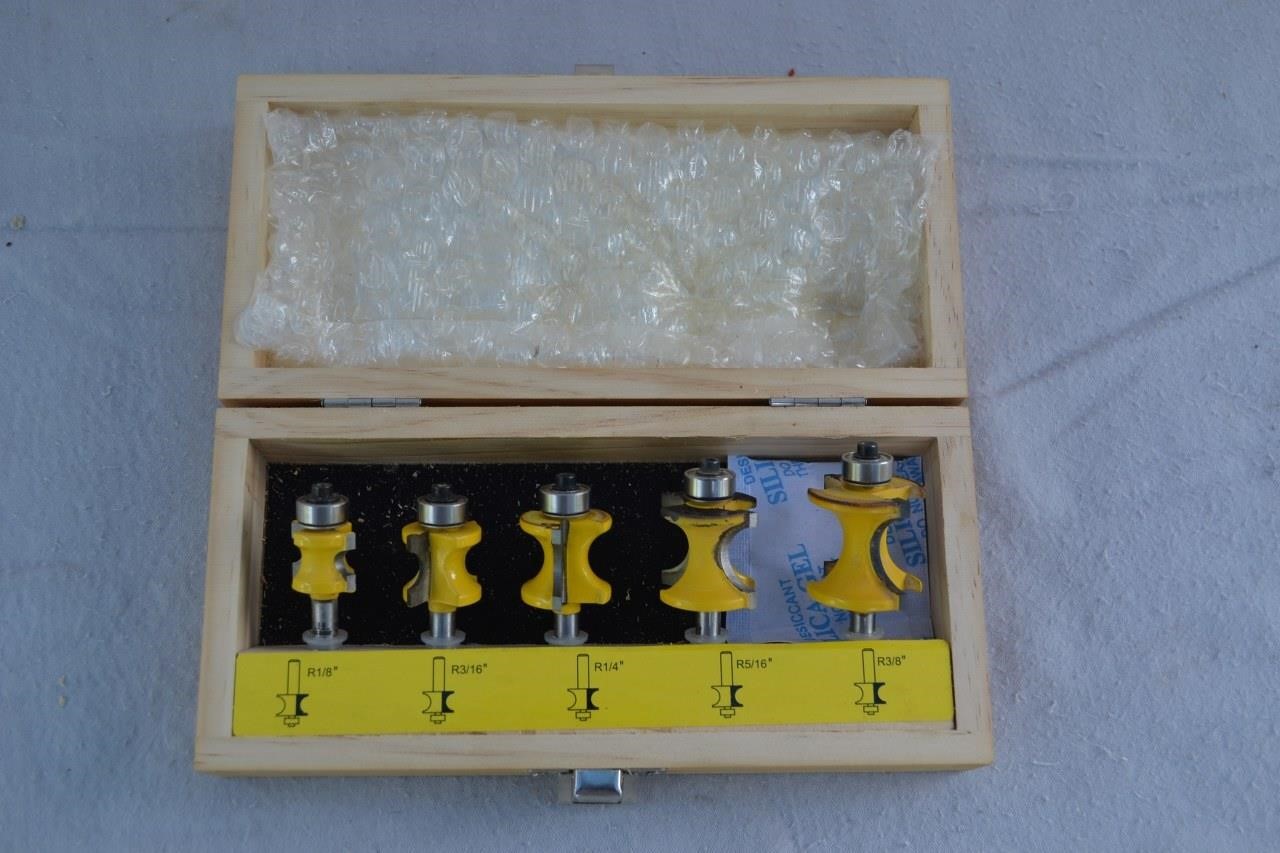 54: Yonico Pro Router Bits set