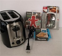 2 slice toaster, cookie cutters, thermometer