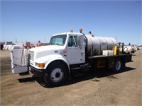 1997 International 4700 Roadside Chemical Sprayer