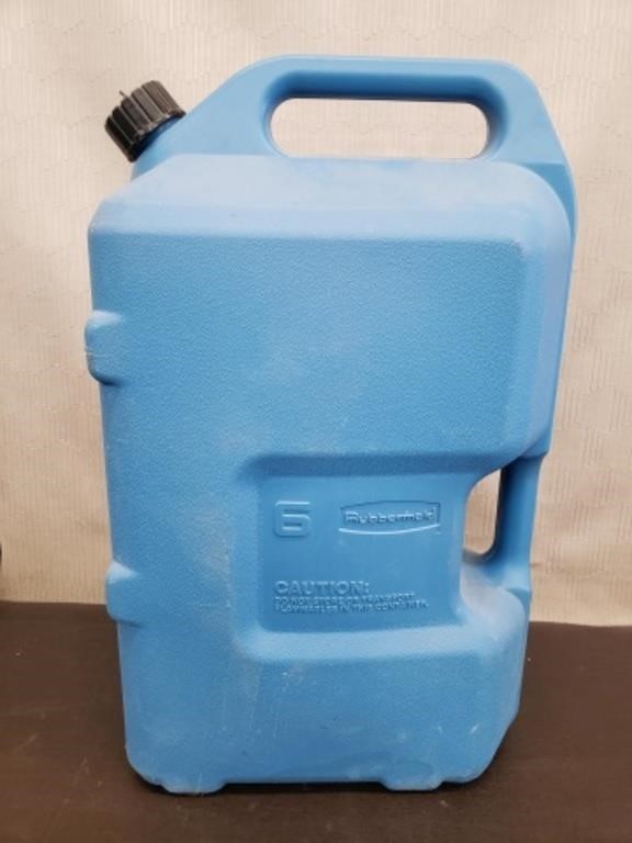 Rubbermaid 6 Gallon Water Jug