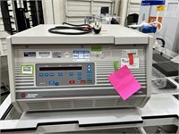 Beckman Coulter Centrifuge