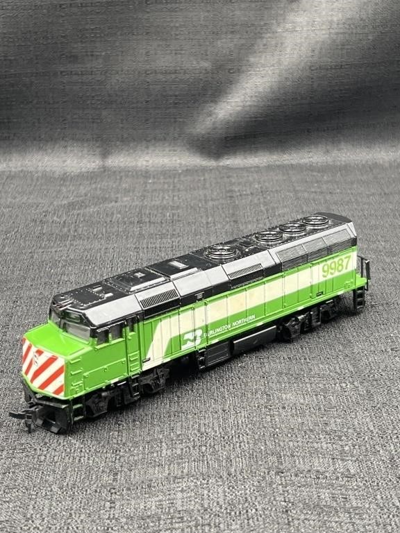 Life Like N Scale 9987 Engine Burlington Northern