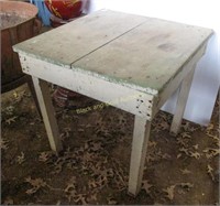 Primitive 23 X 23 Wooden Table