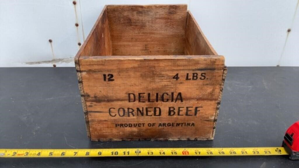 Delica Corned Beef - Argentina 4 LB Wooden Crate