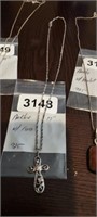 STERLING SILVER NECKLACE WITH CROSS PENDANT 17"