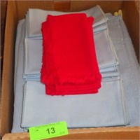 VINTAGE LINEN? TABLECLOTHS & NAPKINS, RED CLOTH>>>