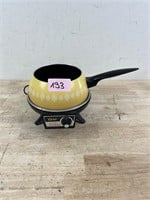 Vintage Oster Electric Fondue Pot in Yellow