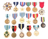 WWII - COLD WAR US ARMED FORCES MEDAL LOT