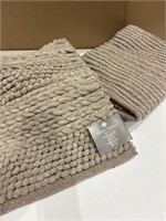 NEW 22x60” Chenille Braided Bath Rug Brown