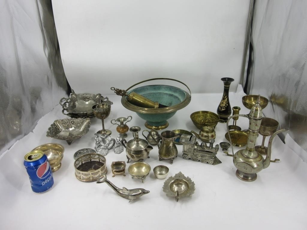 Gros lot d'argenterie vintage avec laiton , brass