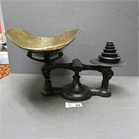 Cast Iron General Store Balance Scale