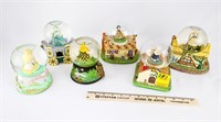 Dianna Effner Snow Globes Consisting of: