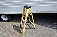 Husky, Model Unknown, Ladder, A-frame, 4 Foot