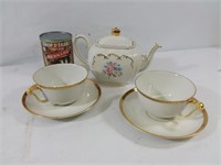 Théière England, soucoupes et tasses de Limoges