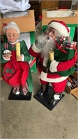 2 animated Santas