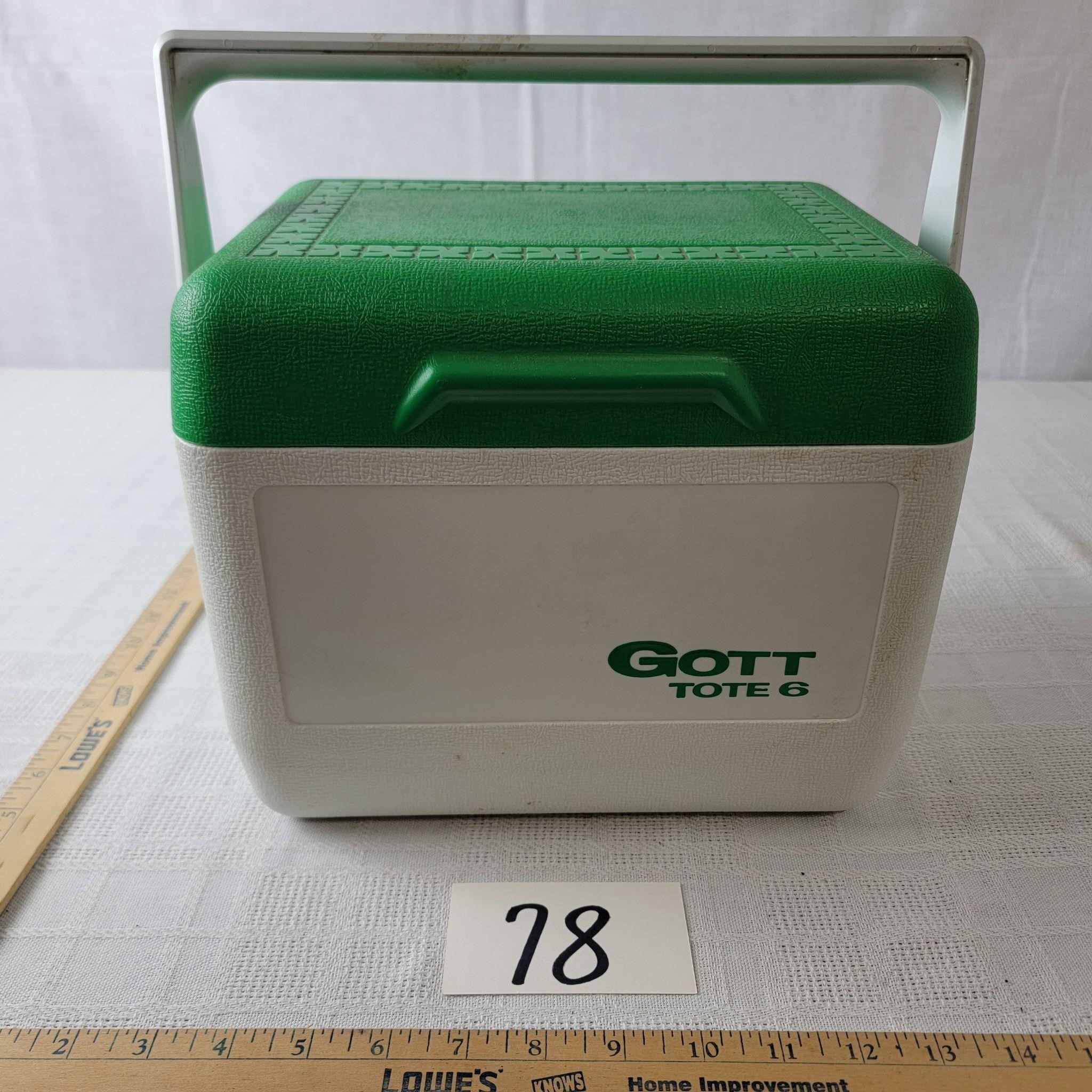 Pioneer Gott Cooler with Ice Insert