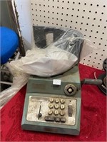 ANTIQUE ADDING MACHINE