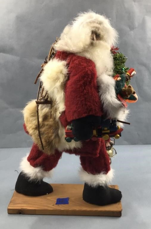 Vintage holiday Santa display