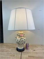 Blue and white table lamp