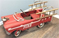 VINTAGE MURRAY FIRE TRUCK PEDAL CAR