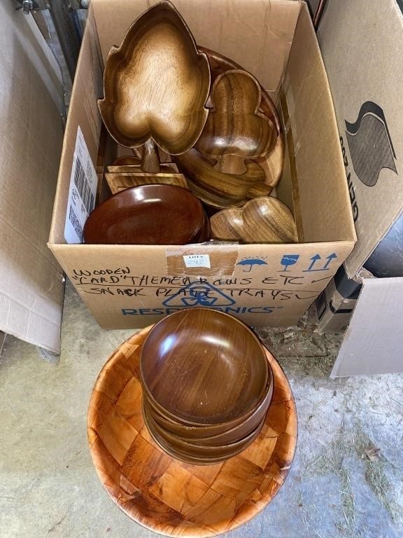 BOX OF WOODEN SALAD BOWLS (SOME MARKED JAPAN)