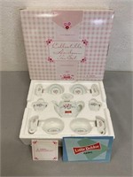 1997 Little Debbie Collectible Heirloom Tea Set