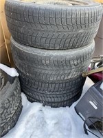 OFFSITE MELFORT : 4 tires with rims