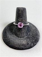 Sterling Solitare Amethyst Ring 2 Grams Size 8