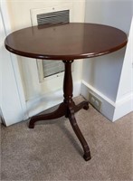 BOMBAY TIP TOP LAMP TABLE