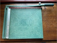 photo Material Co. paper cutter