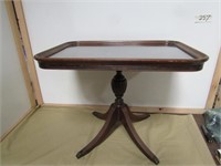 Ped. Table, brass paw feet