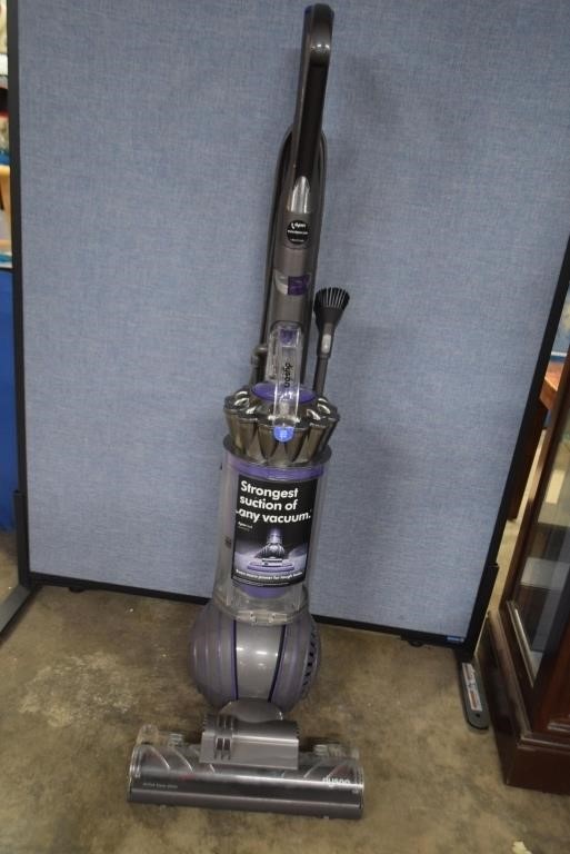 Dyson, Ball Animal Vacuum,Great Suction Very Clean