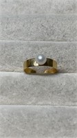 14k Gold & Pearl Toe Ring