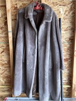 ALBERCHT FURS LONG COAT, SOME DAMAGE, SZ UNKNOWN