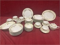 Renwick Japan China: 8 Plates, 8 Bowls, 8 Bread