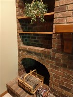 Items left of the fireplace - Basket / Logs /