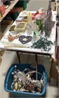 Christmas decor lot w/ 2 aprons