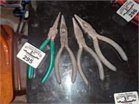 Pliers