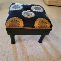 B224 Fabric covered small stool