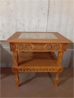 Wooden End Table w/Decorative Scroll Work