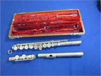 Vintage WT Armstrong Flute w/Case