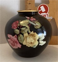 Thomas Ivory porcelain vase