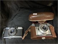 2 VINTAGE CAMERAS